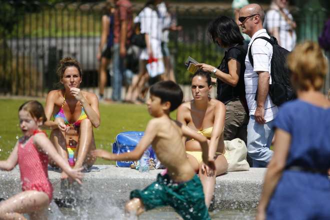 LONDRA, CALDO CHOC: 760 MORTI IN 9 GIORNI. ''TEMPERATURE OLTRE I 30 GRADI'' - 18/07/2013